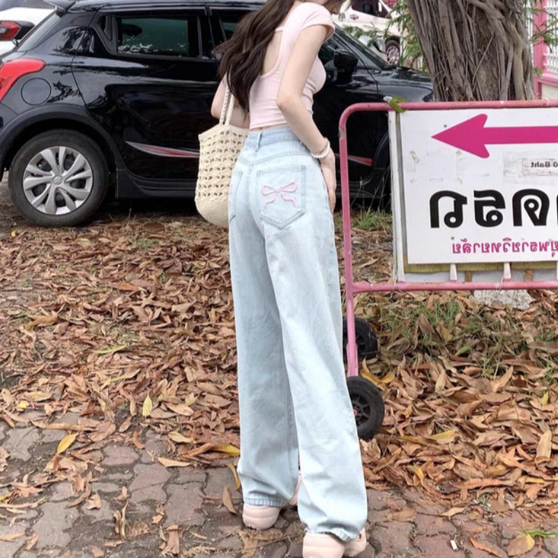 Light Blue Wide-Leg Jeans with Ballet Embroidery